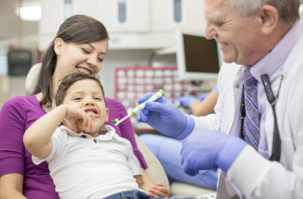 7 Factors to Consider When Choosing Children’s Dentists