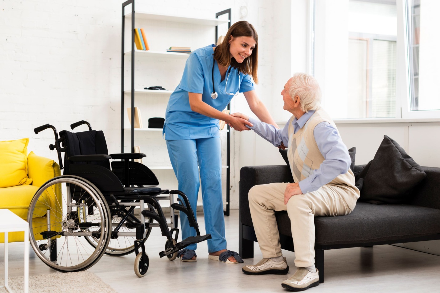 The Benefits and Drawbacks of Nursing Homes