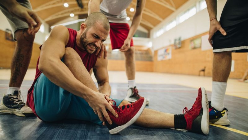 4 Tips to Help Prevent Basketball Injuries