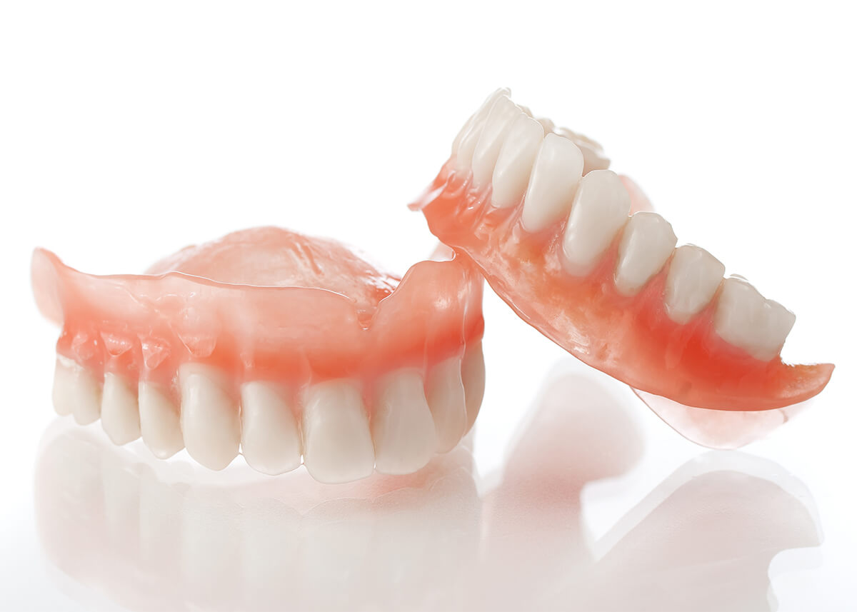 How to Choose the Right Dentures for your Mouth?