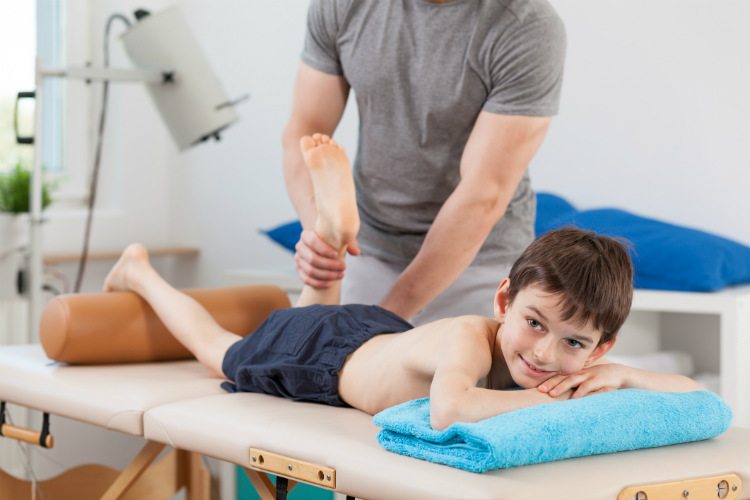 How to Select the Right Pediatric Chiropractor?